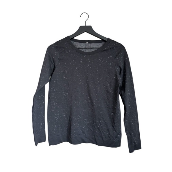 LULULEMON Swiftly Tech Long-Sleeve Relaxed Fit in Black + White - Picture 2 of 3